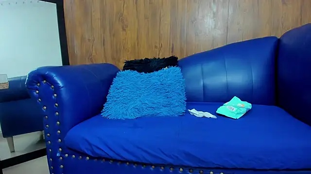 Snapshot of Mature_Skinny chatting on 02/13/25, 02:52 Mature Skinny online show from 02/13/25, 02:52