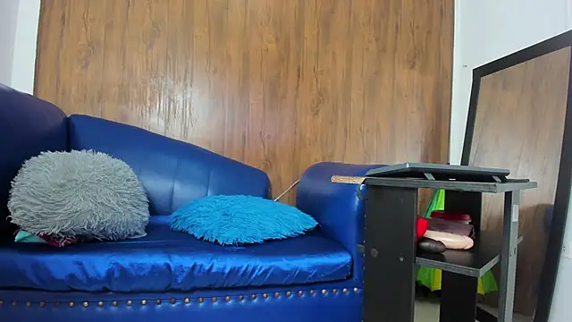 Snapshot of Mature_Skinny chatting on 03/14/25, 01:02 Mature Skinny online show from 03/14/25, 01:02