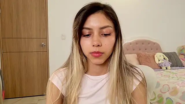 Snapshot of Sensualtease chatting on 02/01/25, 02:26 Sensualtease online show from 02/01/25, 02:26