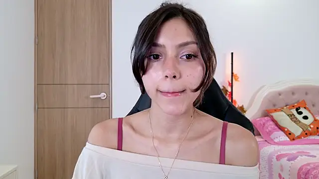 Snapshot of Sensualtease chatting on 10/21/25, 08:31 Sensualtease online show from 10/21/25, 08:31