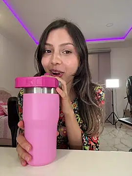 Snapshot of Sensualtease chatting on 11/20/25, 11:15 Sensualtease online show from 11/20/25, 11:15