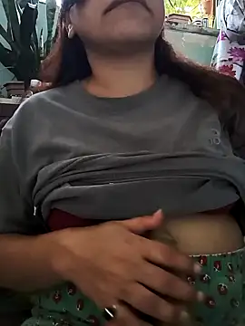 Snapshot of Star-Night chatting on 02/09/25, 11:14 Star-Night online show from 02/09/25, 11:14