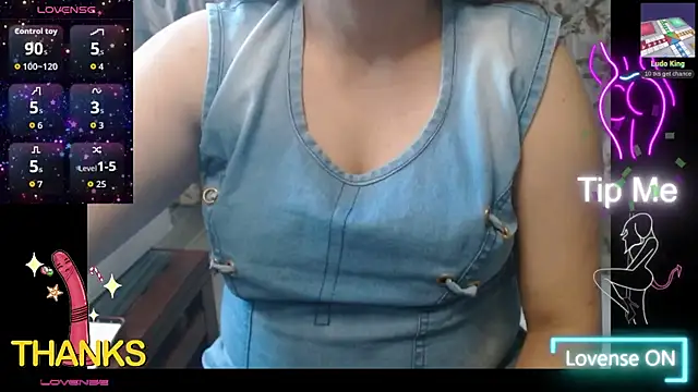 Snapshot of Star-Night chatting on 09/10/25, 11:21 Star-Night online show from 09/10/25, 11:21