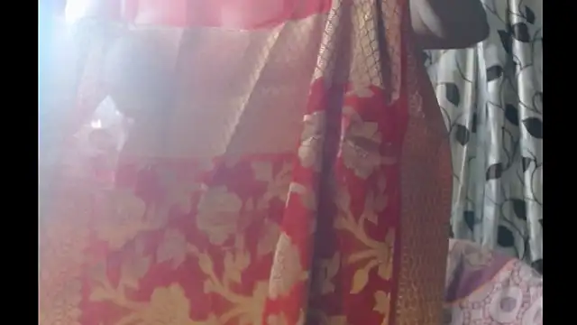 Snapshot of Star-Night chatting on 11/26/25, 03:51 Star-Night online show from 11/26/25, 03:51