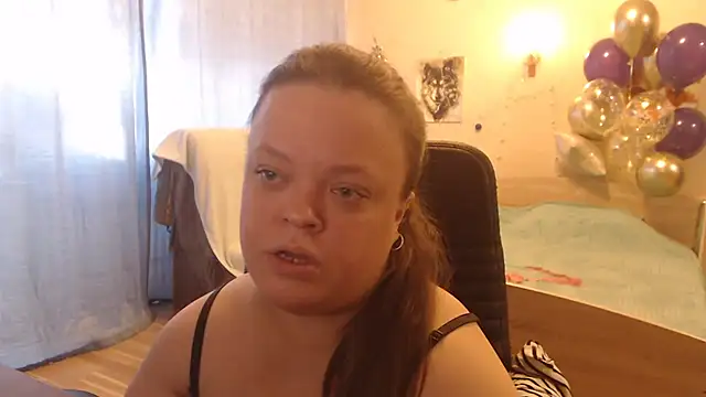 Snapshot of Janiffer_MiMi chatting on 12/18/24, 12:07 Janiffer MiMi online show from 12/18/24, 12:07