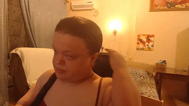 Snapshot of Janiffer_MiMi chatting on 12/26/24, 04:36 Janiffer MiMi online show from 12/26/24, 04:36