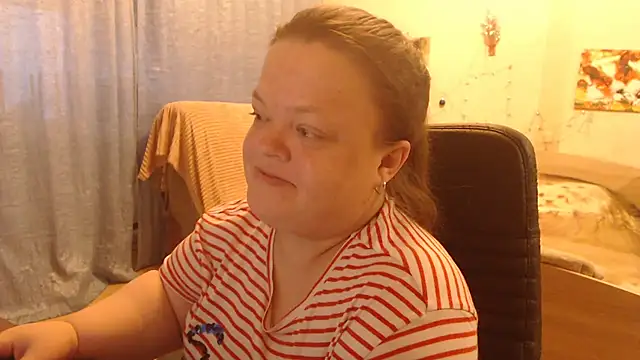 Snapshot of Janiffer_MiMi chatting on 02/02/25, 02:34 Janiffer MiMi online show from 02/02/25, 02:34