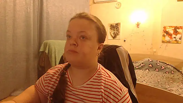 Snapshot of Janiffer_MiMi chatting on 02/13/25, 07:31 Janiffer MiMi online show from 02/13/25, 07:31