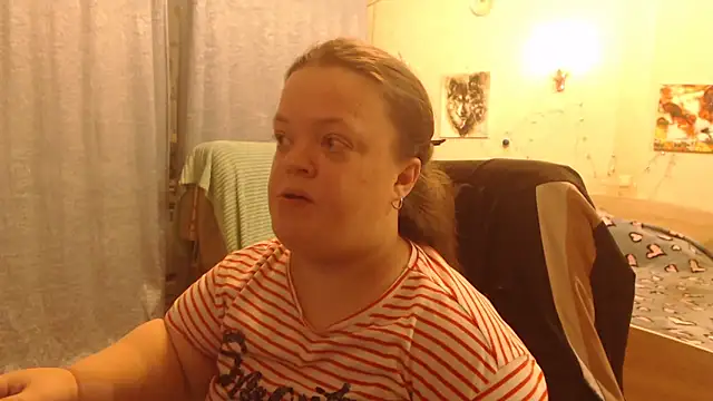 Snapshot of Janiffer_MiMi chatting on 02/14/25, 01:34 Janiffer MiMi online show from 02/14/25, 01:34