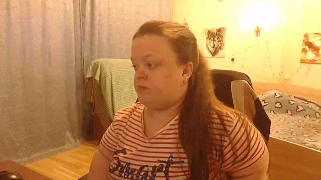 Snapshot of Janiffer_MiMi chatting on 02/14/25, 04:37 Janiffer MiMi online show from 02/14/25, 04:37