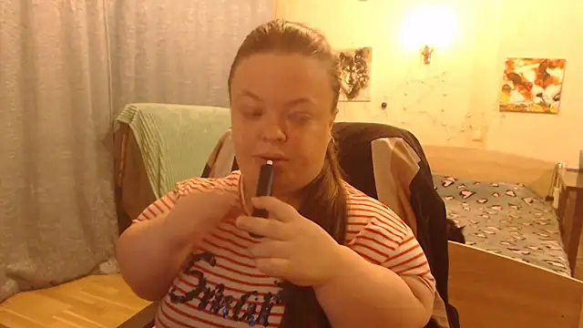 Snapshot of Janiffer_MiMi chatting on 02/23/25, 06:12 Janiffer MiMi online show from 02/23/25, 06:12