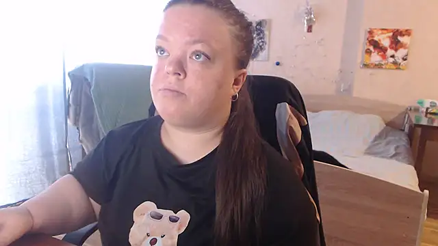 Snapshot of Janiffer_MiMi chatting on 03/13/25, 01:18 Janiffer MiMi online show from 03/13/25, 01:18