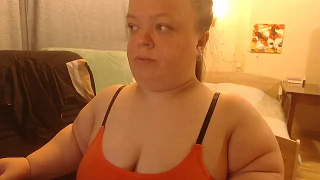 Snapshot of Janiffer_MiMi chatting on 03/17/25, 10:17 Janiffer MiMi online show from 03/17/25, 10:17