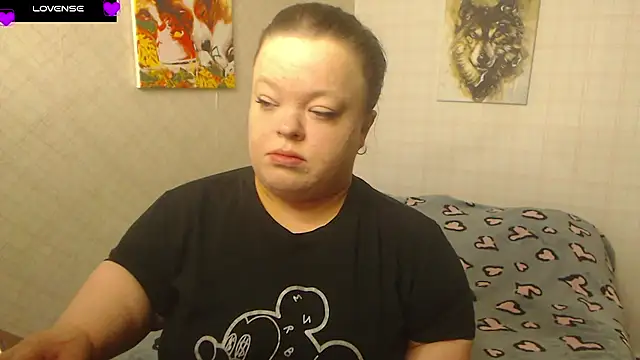 Snapshot of Janiffer_MiMi chatting on 10/18/25, 04:41 Janiffer MiMi online show from 10/18/25, 04:41