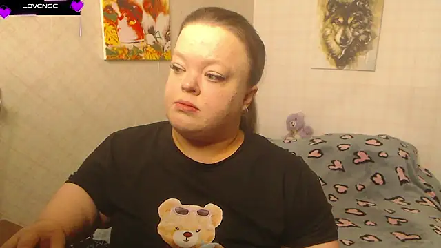 Snapshot of Janiffer_MiMi chatting on 10/19/25, 03:56 Janiffer MiMi online show from 10/19/25, 03:56