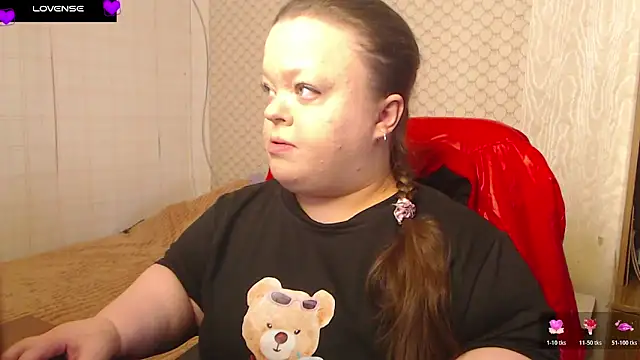 Snapshot of Janiffer_MiMi chatting on 11/14/25, 11:42 Janiffer MiMi online show from 11/14/25, 11:42