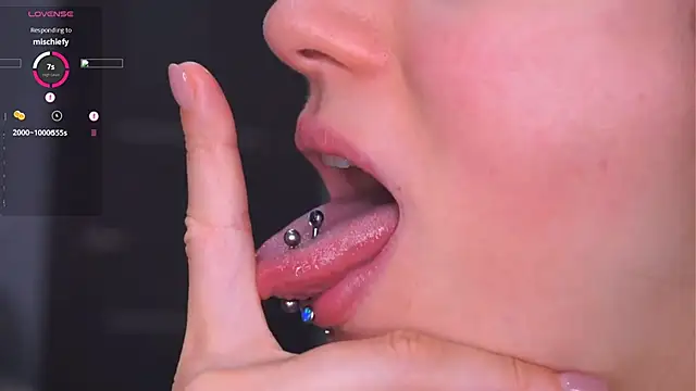 Snapshot of Holla_Molly chatting on 03/02/26, 07:15 Holla Molly online show from 03/02/26, 07:15