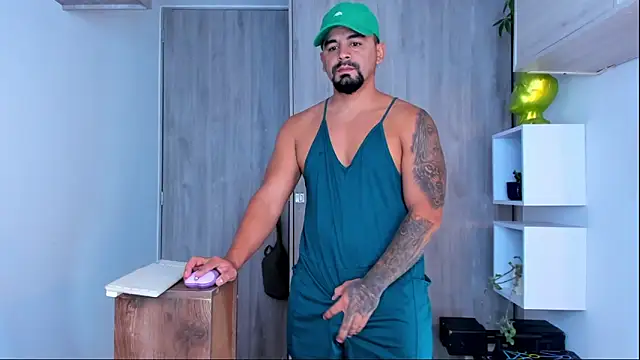 Ricardo 1998 online show from 02/14/25, 02:28