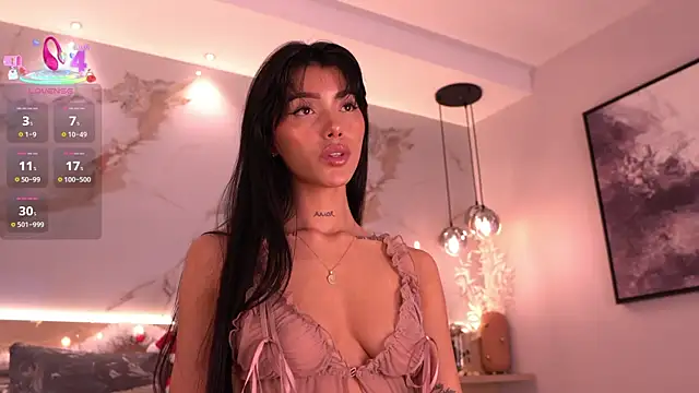 evamoretti online show from 12/13/25, 11:43