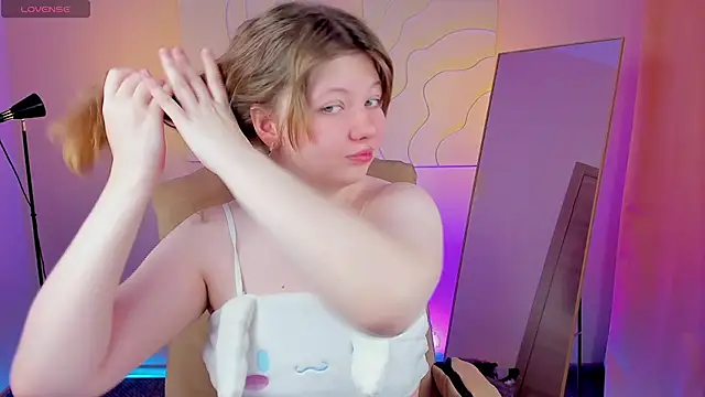 Vivian cutie online show from 02/08/25, 10:29