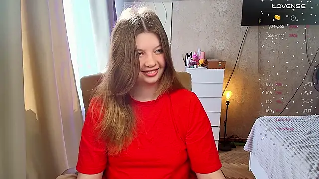 Snapshot of Vivian_cutie chatting on 03/15/26, 10:32 Vivian cutie online show from 03/15/26, 10:32