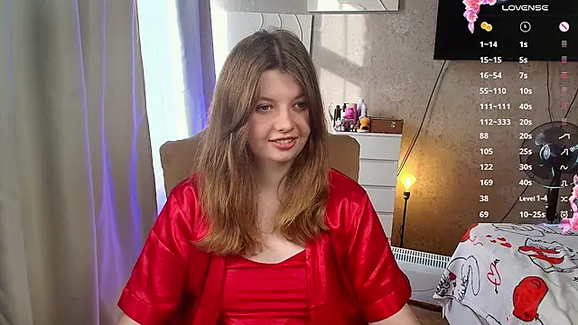 Snapshot of Vivian_cutie chatting on 06/02/26, 03:47 Vivian cutie online show from 06/02/26, 03:47
