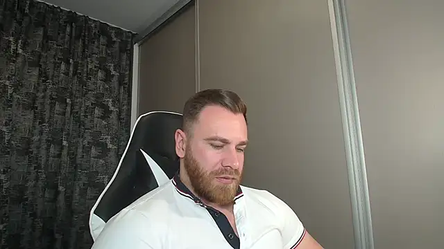 Snapshot of Thori92 chatting on 03/22/25, 06:25 Thori92 online show from 03/22/25, 06:25