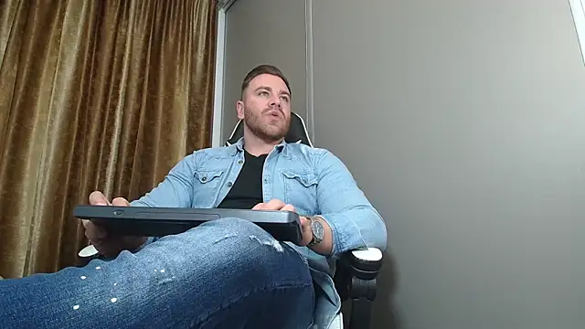 Thori92 online show from 12/22/25, 06:05