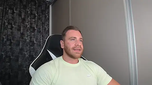 Snapshot of Thori92 chatting on 07/15/26, 06:13 Thori92 online show from 07/15/26, 06:13