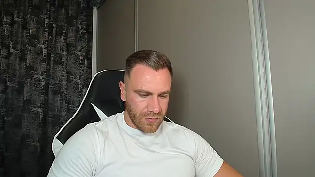 Snapshot of Thori92 chatting on 07/16/26, 06:36 Thori92 online show from 07/16/26, 06:36
