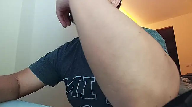 Snapshot of VonDoomdelToro chatting on 02/11/25, 05:16 VonDoomdelToro online show from 02/11/25, 05:16