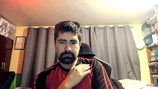 Snapshot of VonDoomdelToro chatting on 10/05/25, 08:12 VonDoomdelToro online show from 10/05/25, 08:12