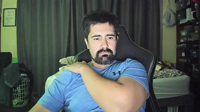 Snapshot of VonDoomdelToro chatting on 10/21/25, 06:25 VonDoomdelToro online show from 10/21/25, 06:25