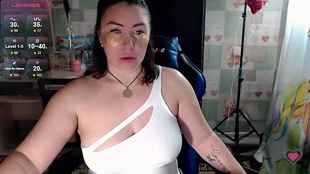 Korolek12 online show from 11/17/25, 04:40