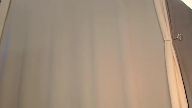 Snapshot of Tremendous_blondie chatting on 07/19/26, 03:16 Tremendous blondie online show from 07/19/26, 03:16