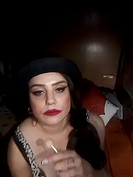 Snapshot of Salome93 chatting on 11/04/25, 02:43 Salome93 online show from 11/04/25, 02:43