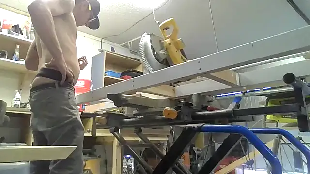 Snapshot of sunburnt602 chatting on 04/20/26, 10:44 sunburnt602 online show from 04/20/26, 10:44