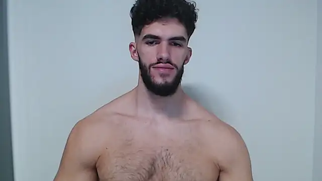 Snapshot of hiddenf chatting on 10/18/25, 09:32 hiddenf online show from 10/18/25, 09:32