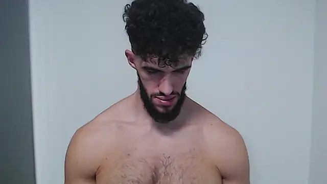 Snapshot of hiddenf chatting on 10/19/25, 08:31 hiddenf online show from 10/19/25, 08:31