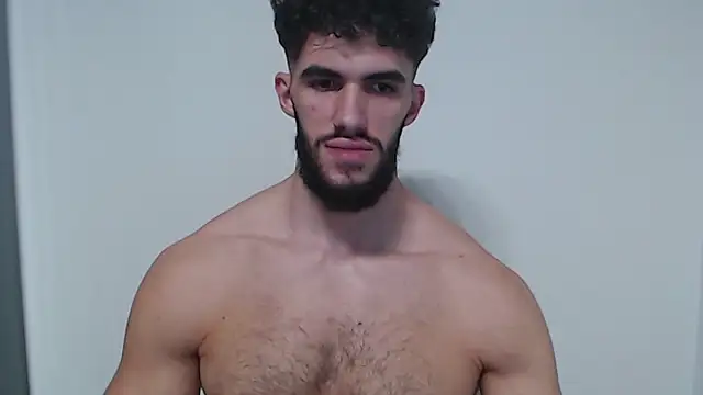 Snapshot of hiddenf chatting on 11/01/25, 01:46 hiddenf online show from 11/01/25, 01:46