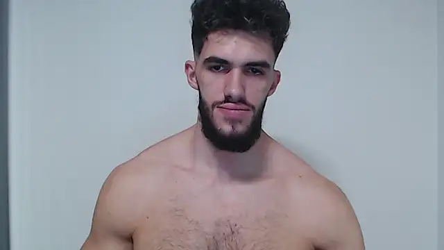 Snapshot of hiddenf chatting on 12/20/25, 10:17 hiddenf online show from 12/20/25, 10:17