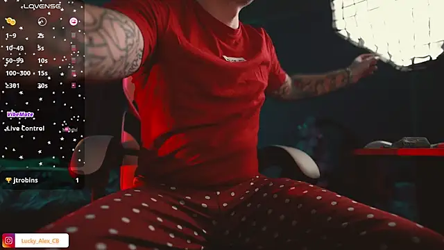 Snapshot of LuckyAlexx chatting on 12/31/24, 05:22 LuckyAlexx online show from 12/31/24, 05:22