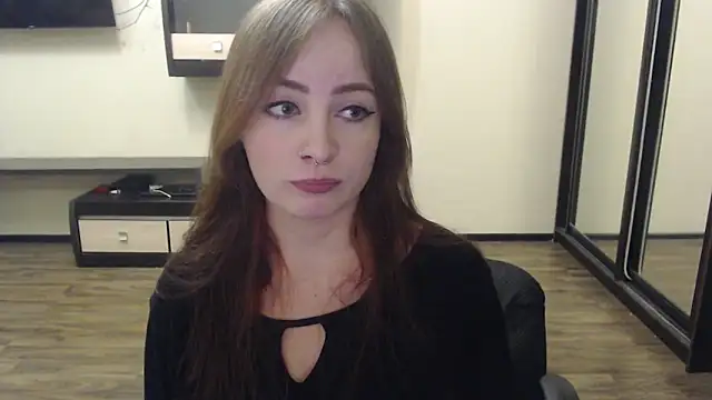 Laralianna online show from 12/10/24, 06:38