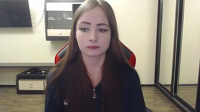 Laralianna online show from 12/14/24, 06:41