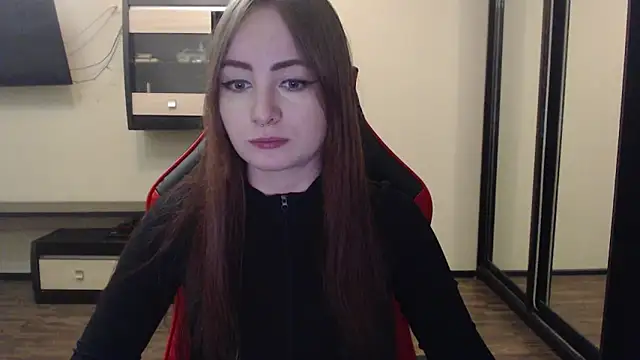 Laralianna online show from 01/06/25, 10:37