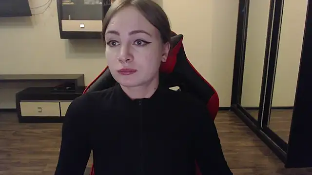 Laralianna online show from 01/09/25, 07:42