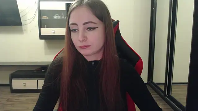 Laralianna online show from 01/11/25, 02:09