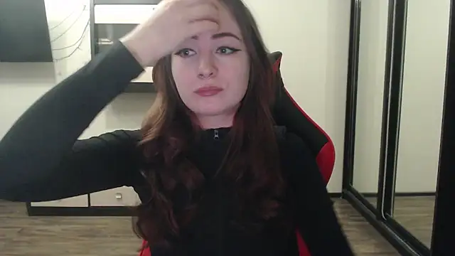 Laralianna online show from 02/09/25, 12:08