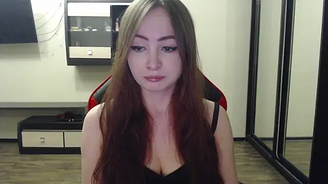 Laralianna online show from 02/15/25, 04:34