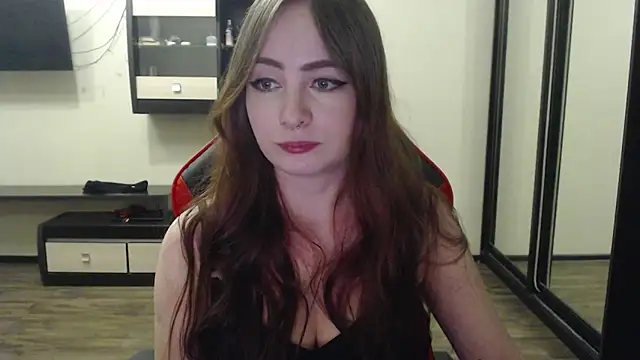 Laralianna online show from 02/17/25, 09:52